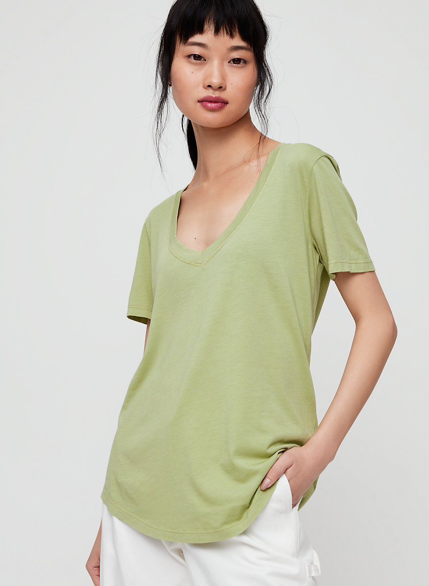 FOUNDATION V-NECK - Classic, V-neck t-shirt FOUNDATION V-NECK - Classic, V-neck t-shirt
