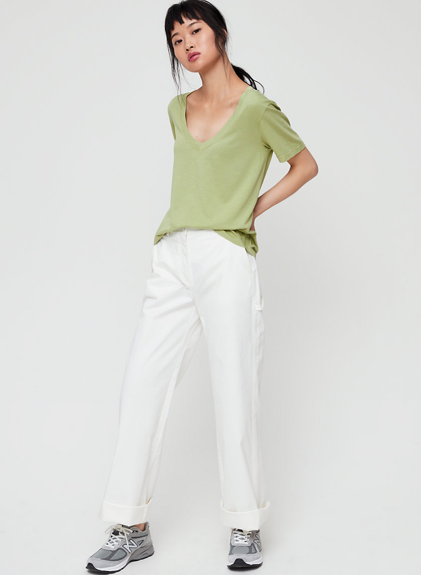 FOUNDATION V-NECK FOUNDATION V-NECK