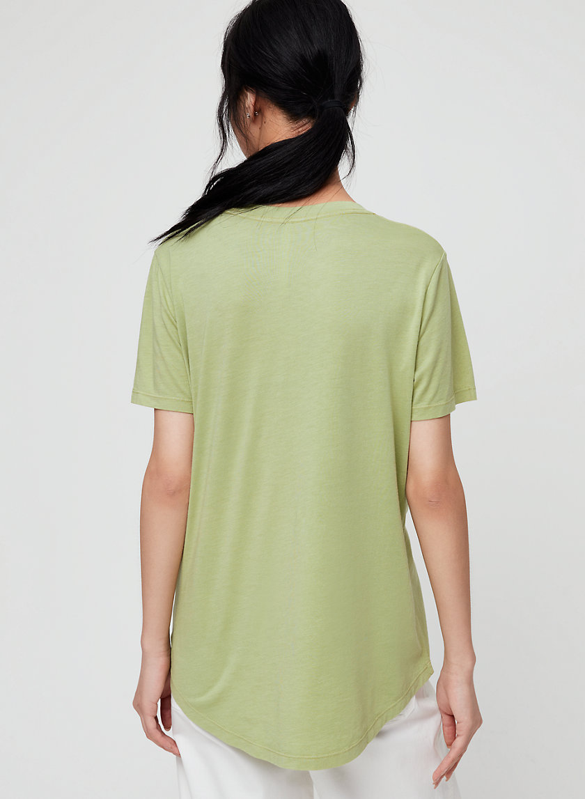 FOUNDATION V-NECK FOUNDATION V-NECK