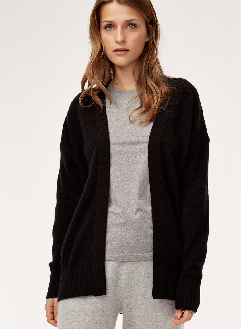 LUXE CASHMERE CARDIGAN - Relaxed cashmere cardigan LUXE CASHMERE CARDIGAN - Relaxed cashmere cardigan