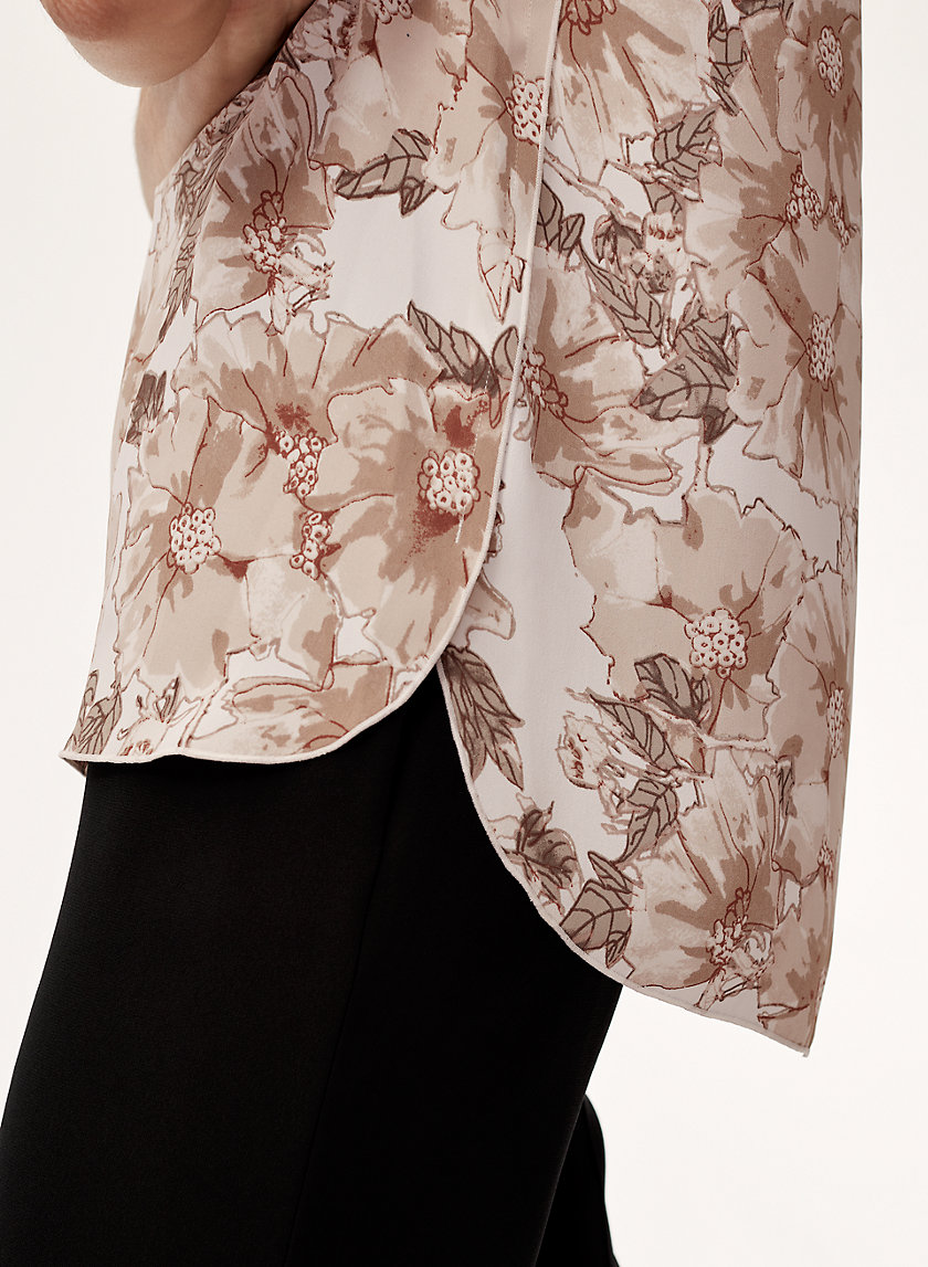 WIELAND BLOUSE - Sleeveless, floral blouse WIELAND BLOUSE - Sleeveless, floral blouse