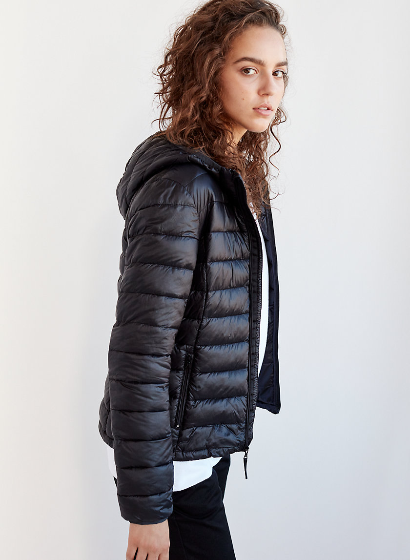 BOTANIE VEGAN PUFFER - Packable, vegan, slim fit puffer jacket BOTANIE VEGAN PUFFER - Packable, vegan, slim fit puffer jacket