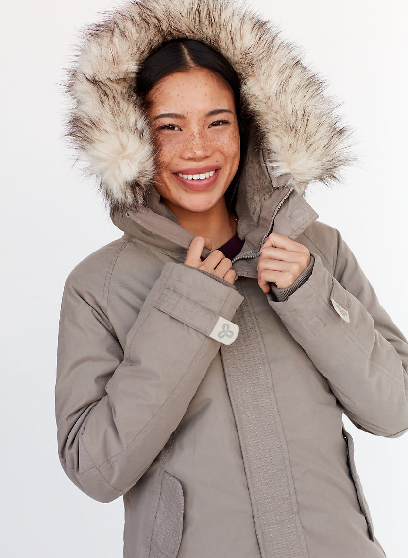 Tna SUMMIT PARKA | Aritzia Tna SUMMIT PARKA | Aritzia