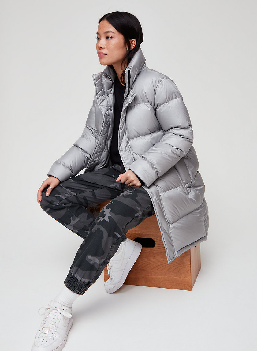 THE SUPER PUFF™ MID - Goose-down, mid-length puffer jacket THE SUPER PUFF™ MID - Goose-down, mid-length puffer jacket