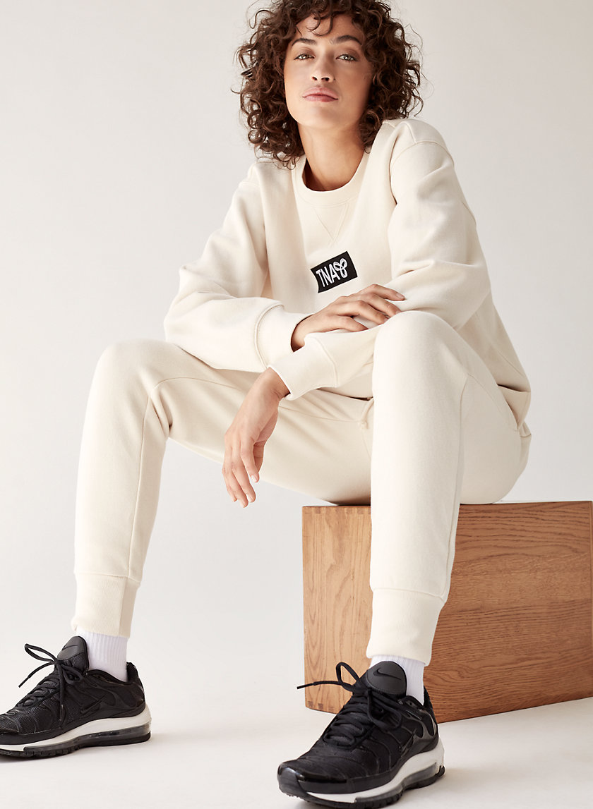 Tna THE PERFECT JOGGER | Aritzia Tna THE PERFECT JOGGER | Aritzia