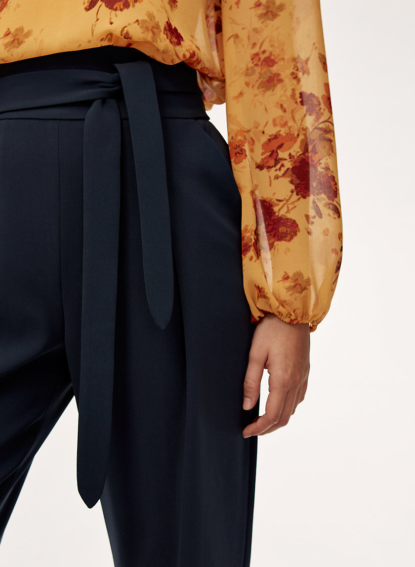 FEUILLE PANT - Cropped, high-waisted pant FEUILLE PANT - Cropped, high-waisted pant