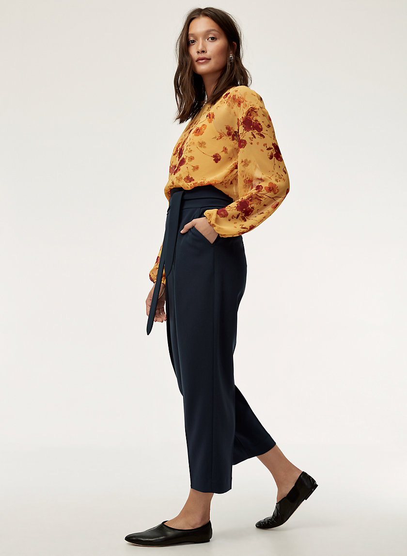 FEUILLE PANT - Cropped, high-waisted pant FEUILLE PANT - Cropped, high-waisted pant