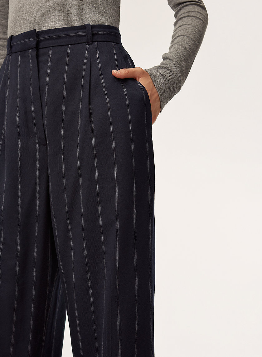 AUREL PANT - Cropped, high-waisted pleated pant AUREL PANT - Cropped, high-waisted pleated pant