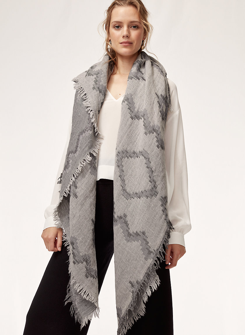 Wilfred DIAMOND MOSAIC BLANKET SCARF | Aritzia CA