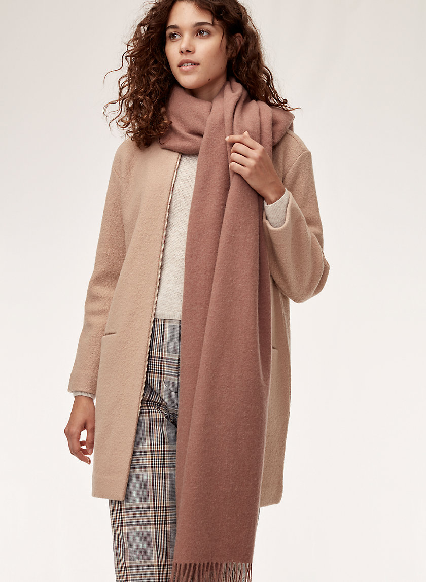 THE CLASSIC WOOL SCARF - Wide rectangle fringe scarf THE CLASSIC WOOL SCARF - Wide rectangle fringe scarf