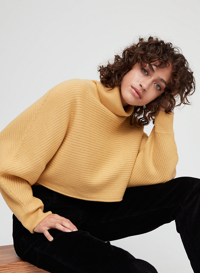NAOMI SWEATER - Cropped, oversized turtleneck sweater NAOMI SWEATER - Cropped, oversized turtleneck sweater