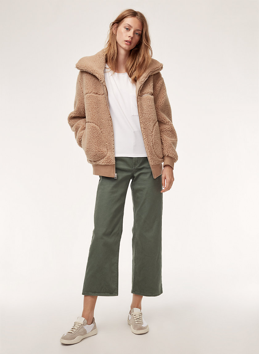ASHIKA PANT - Cropped, high-waisted pant ASHIKA PANT - Cropped, high-waisted pant