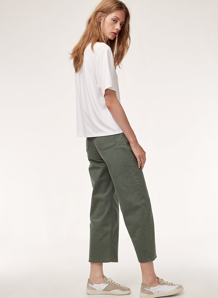 ASHIKA PANT - Cropped, high-waisted pant ASHIKA PANT - Cropped, high-waisted pant