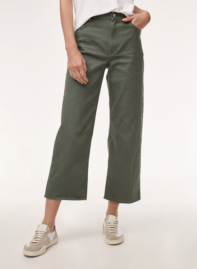 ASHIKA PANT - Cropped, high-waisted pant ASHIKA PANT - Cropped, high-waisted pant