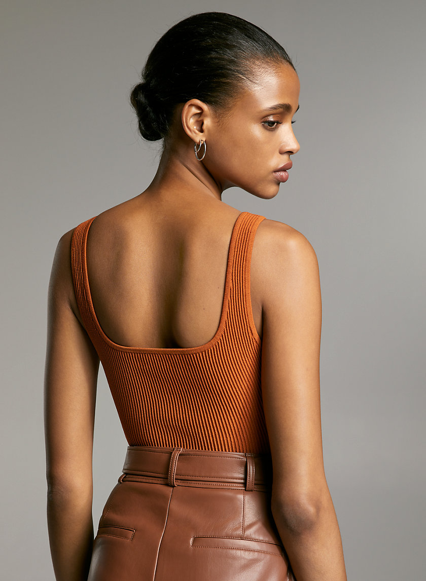 SCULPT KNIT TANK (ARJUN KNIT TOP) - Cropped, ribbed tank top SCULPT KNIT TANK (ARJUN KNIT TOP) - Cropped, ribbed tank top