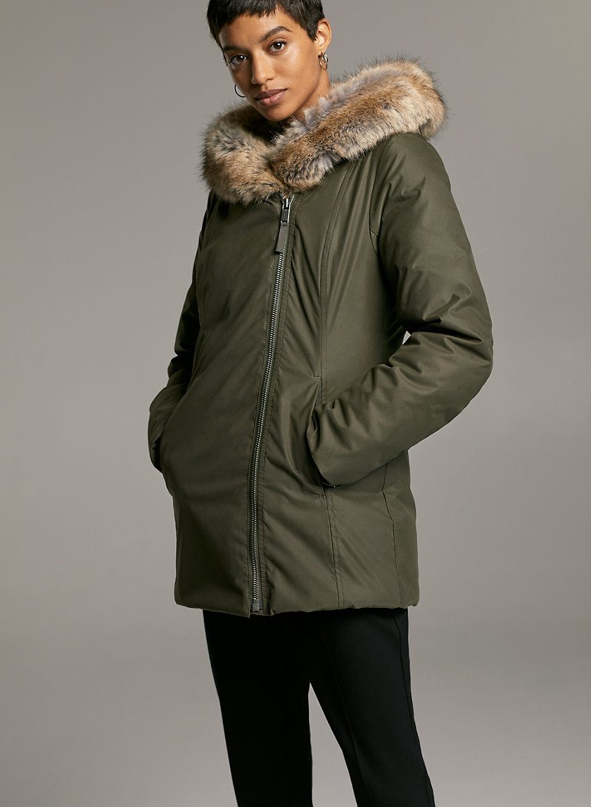 ST.MORITZ SHORT PARKA - Goose-down parka with faux fur hood ST.MORITZ SHORT PARKA - Goose-down parka with faux fur hood