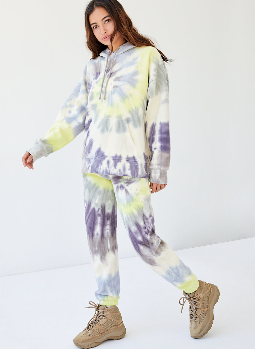 Tna BOYFRIEND HOODIE | Aritzia CA