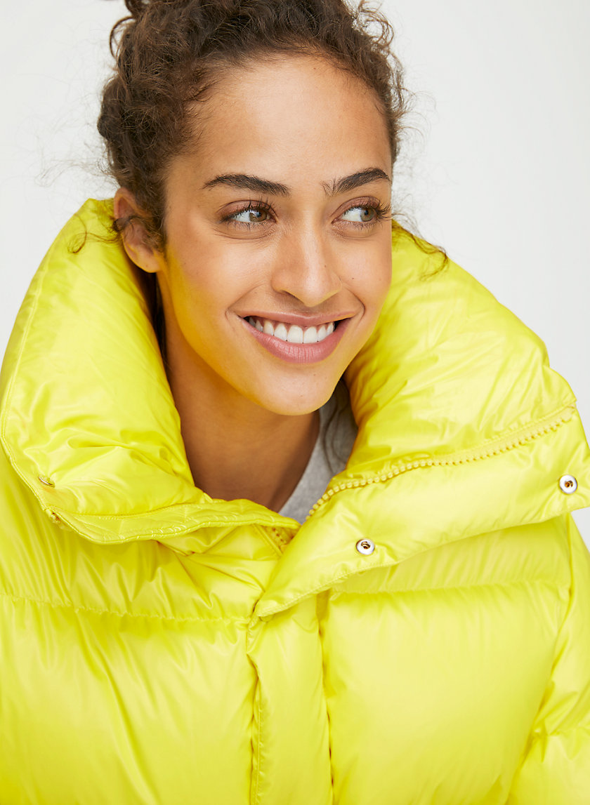 THE MEGA PUFF SHORTY - Cropped goose-down puffer jacket THE MEGA PUFF SHORTY - Cropped goose-down puffer jacket