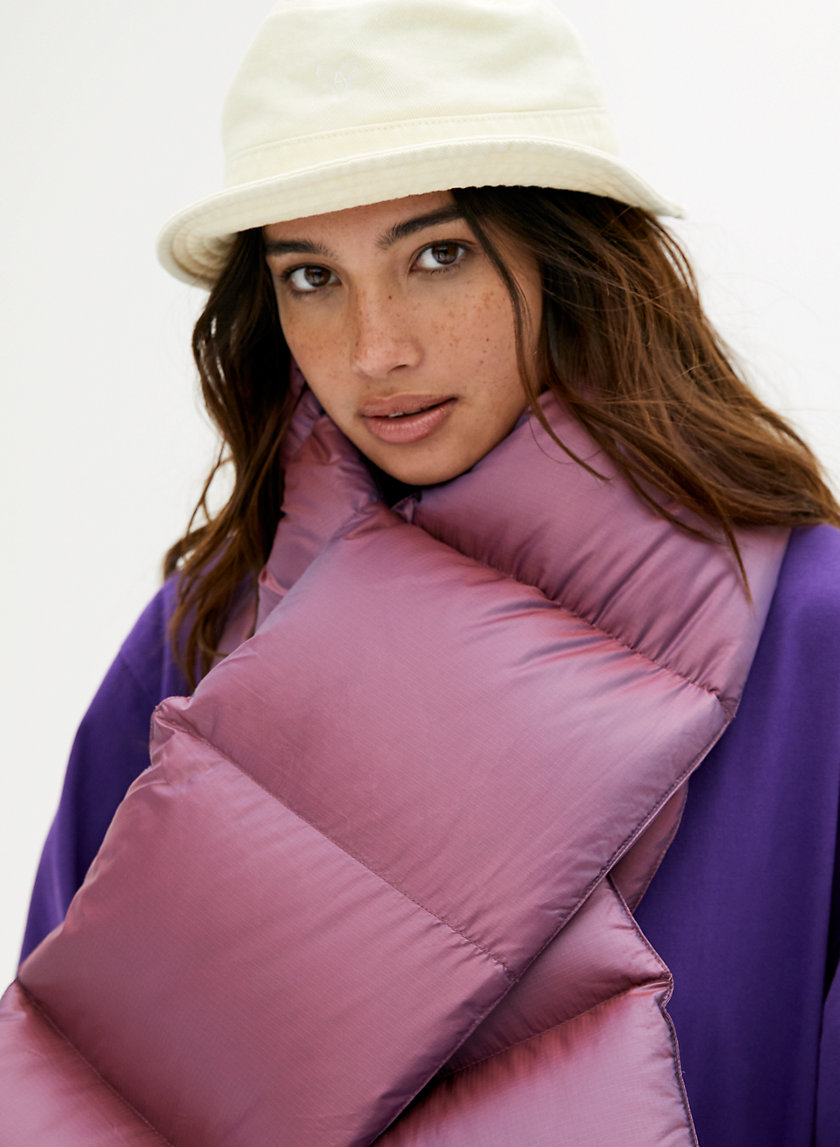 THE SUPER PUFF™ SCARF - Down puffer scarf THE SUPER PUFF™ SCARF - Down puffer scarf
