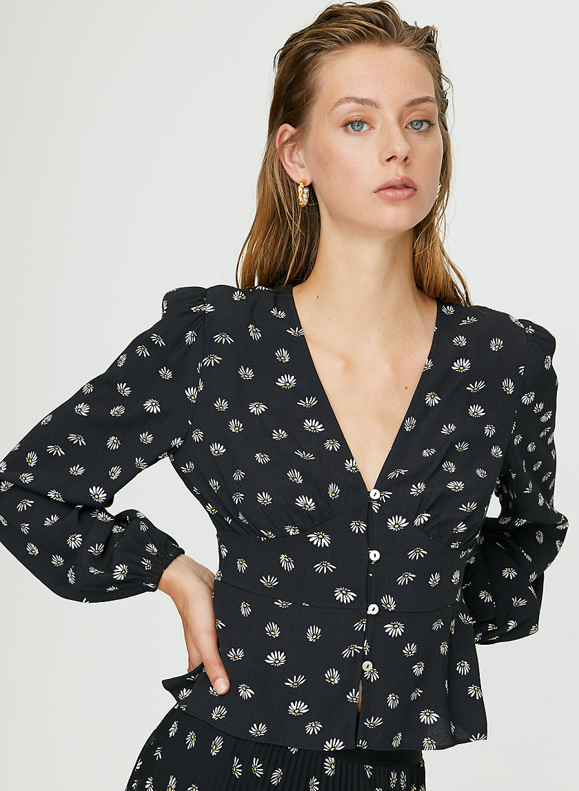 NEW PRAIRIE BLOUSE - Button-front v-neck blouse NEW PRAIRIE BLOUSE - Button-front v-neck blouse