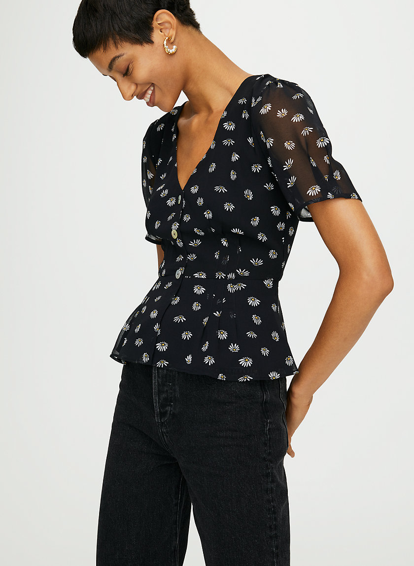 NEW BUTTON-FRONT BLOUSE - Floral button-up blouse NEW BUTTON-FRONT BLOUSE - Floral button-up blouse