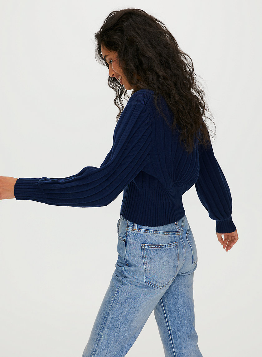 NEW PLUNGE FRONT CARDIGAN - Cropped deep v-neck cardigan NEW PLUNGE FRONT CARDIGAN - Cropped deep v-neck cardigan