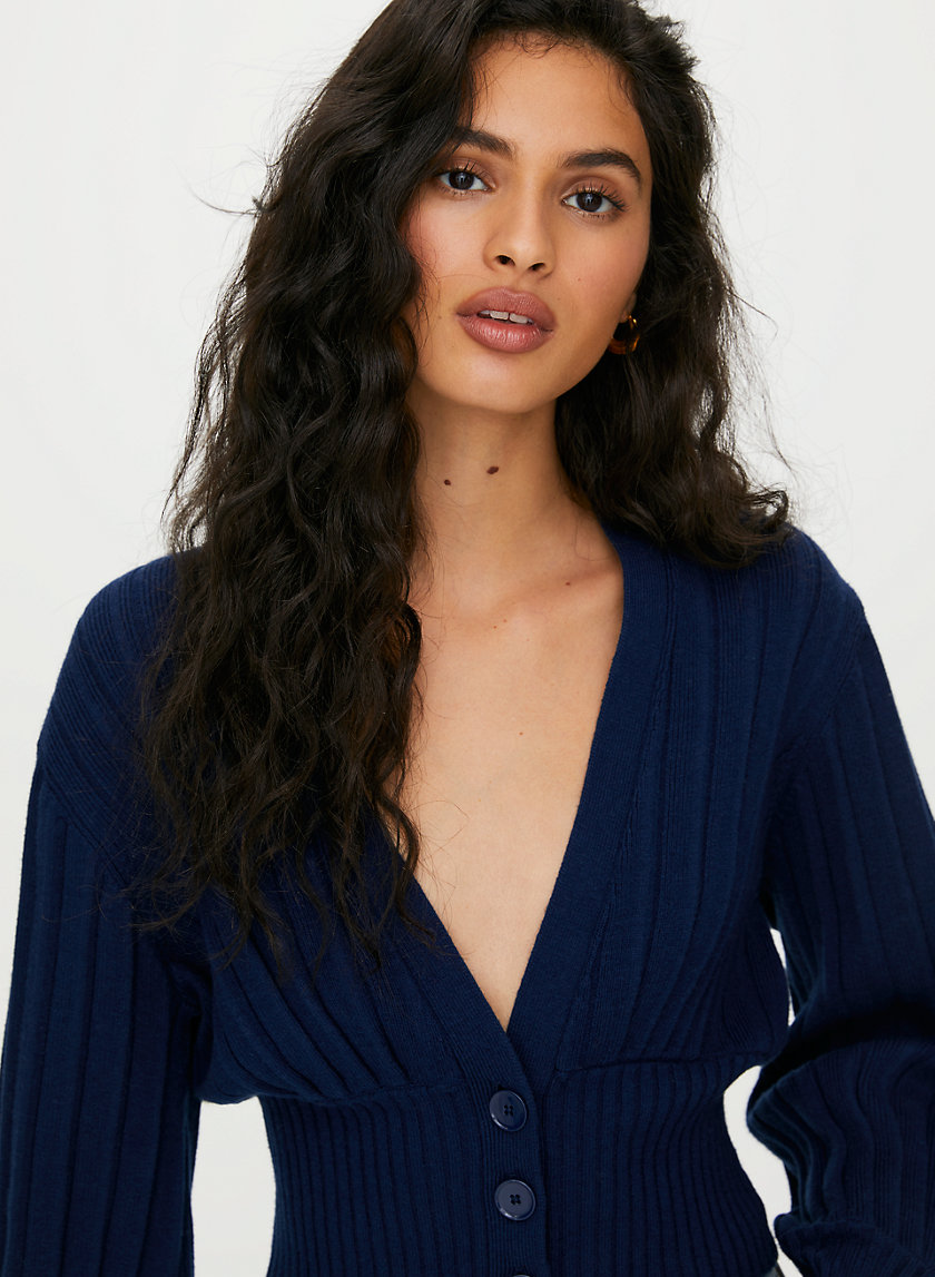 NEW PLUNGE FRONT CARDIGAN - Cropped deep v-neck cardigan NEW PLUNGE FRONT CARDIGAN - Cropped deep v-neck cardigan