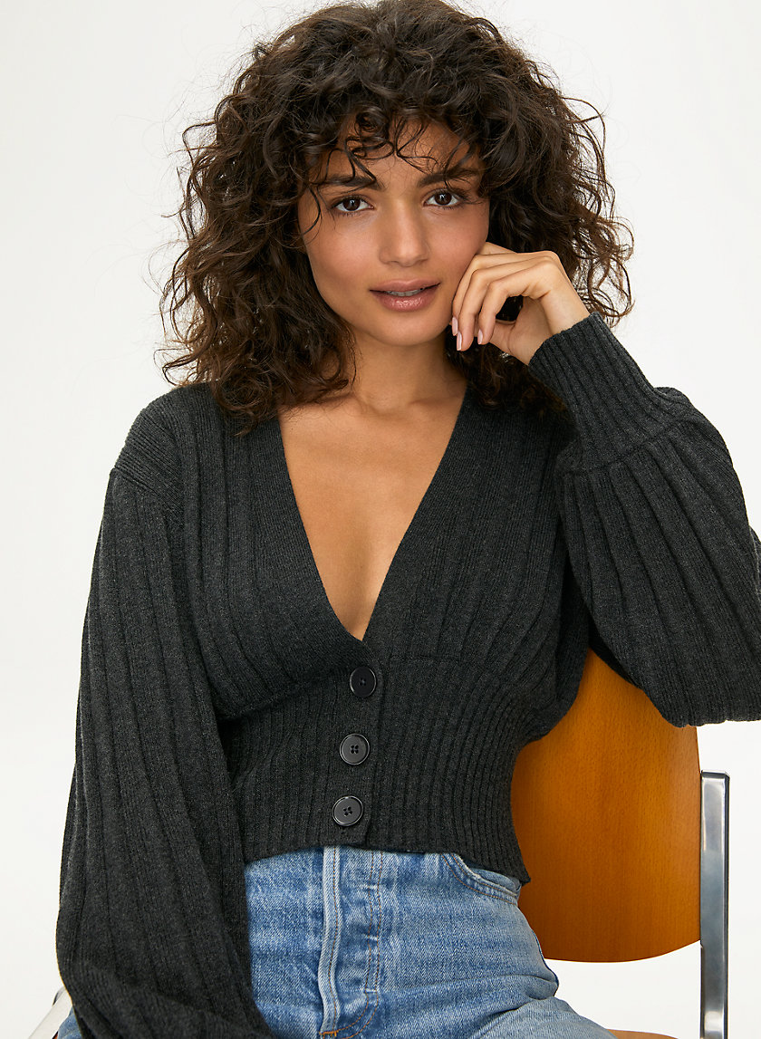 NEW PLUNGE FRONT CARDIGAN - Cropped deep v-neck cardigan NEW PLUNGE FRONT CARDIGAN - Cropped deep v-neck cardigan