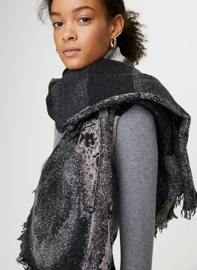 HAUS BLANKET SCARF - Patterned, wool blanket scarf HAUS BLANKET SCARF - Patterned, wool blanket scarf
