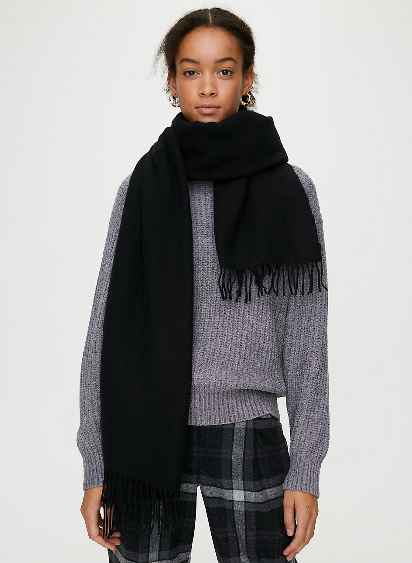 THE CLASSIC WOOL SCARF - Wide rectangle fringe scarf THE CLASSIC WOOL SCARF - Wide rectangle fringe scarf