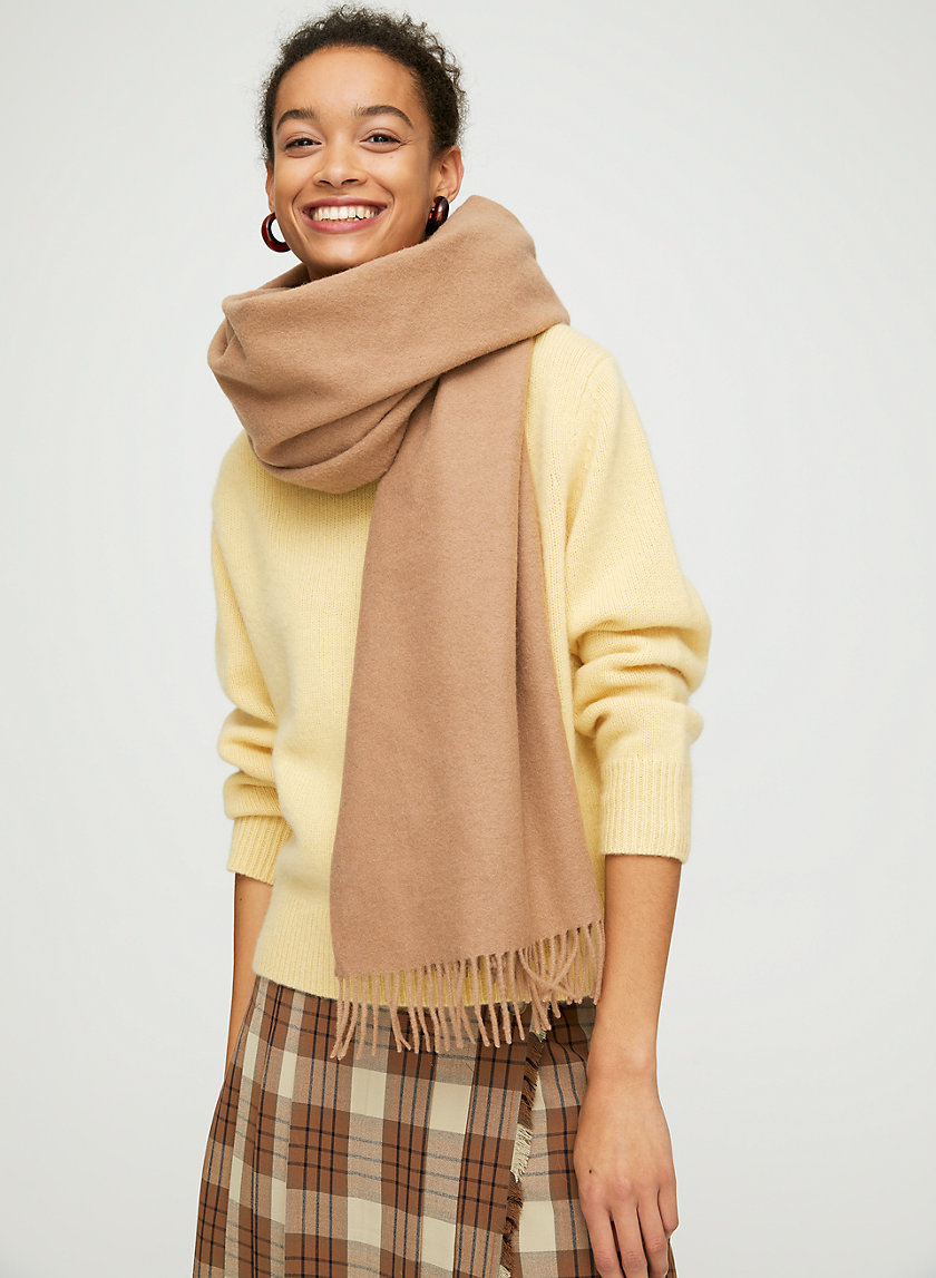 THE CLASSIC WOOL SCARF - Wide rectangle fringe scarf THE CLASSIC WOOL SCARF - Wide rectangle fringe scarf