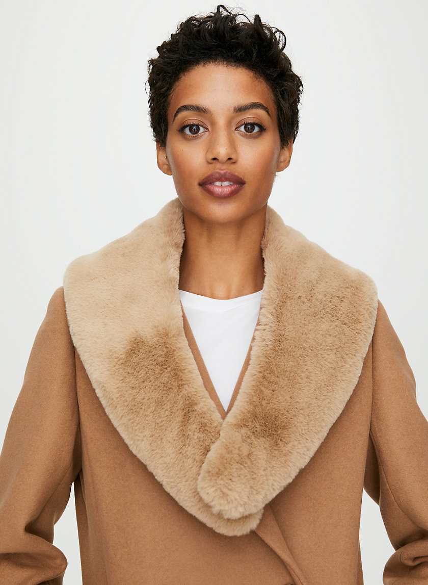 SHORT FAUX FUR COLLAR SHORT FAUX FUR COLLAR