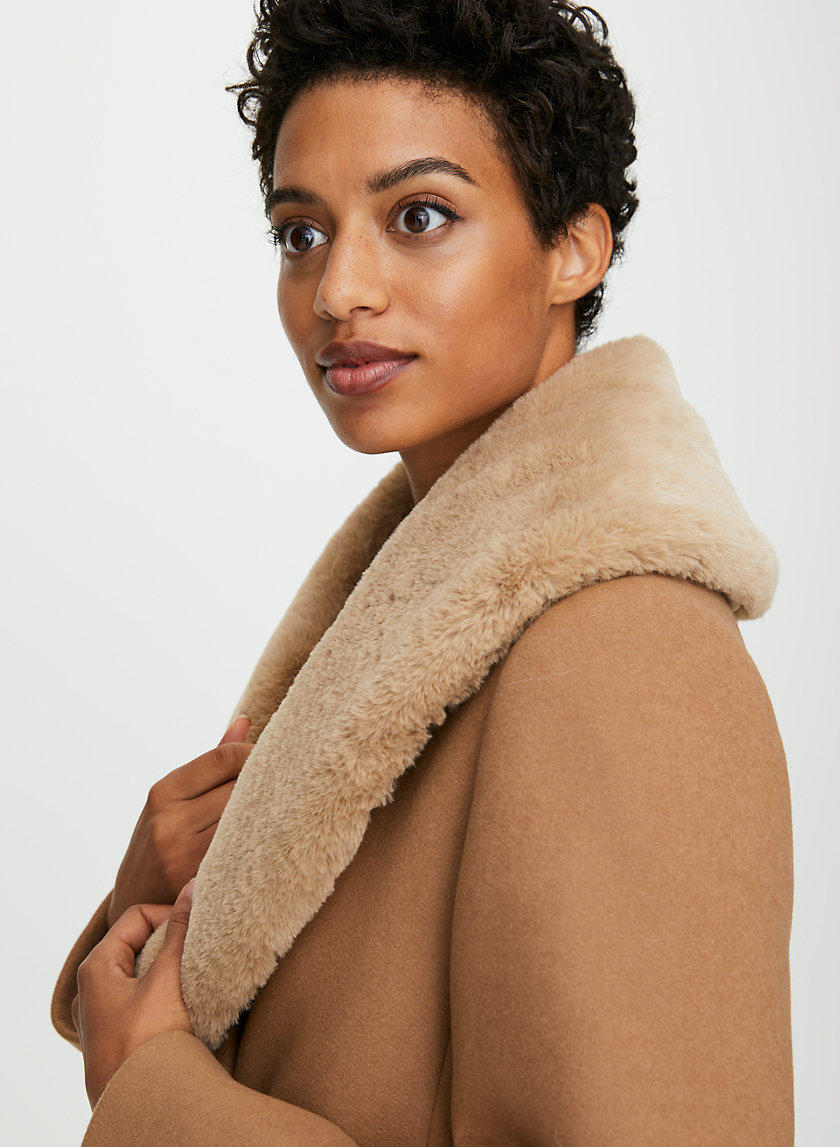 SHORT FAUX FUR COLLAR - Faux fur collar SHORT FAUX FUR COLLAR - Faux fur collar