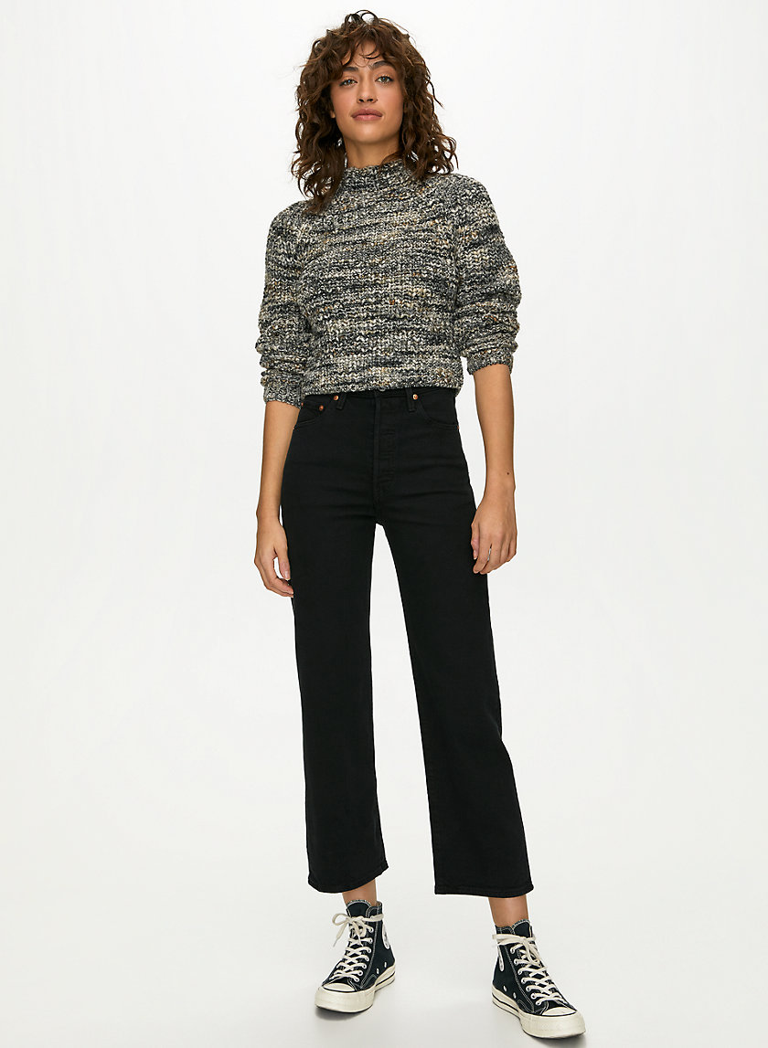 RETROGRADE MOCKNECK - Cropped, long-sleeve wool sweater RETROGRADE MOCKNECK - Cropped, long-sleeve wool sweater