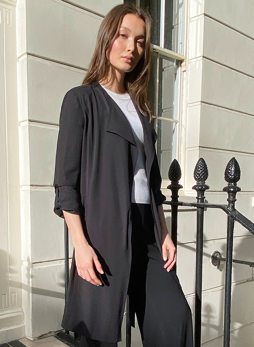 aritzia flowy trench