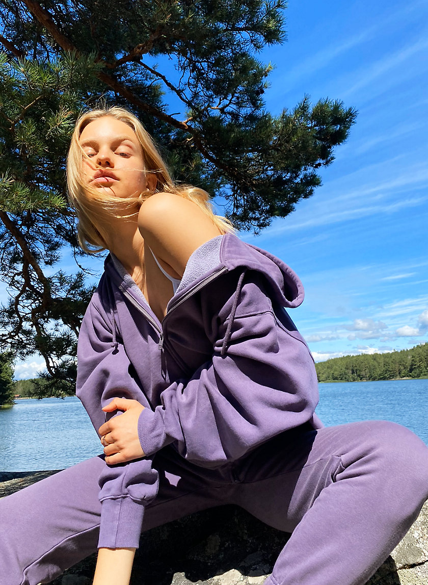 Tna COZYAF BOYFRIEND ZIPUP HOODIE Aritzia CA