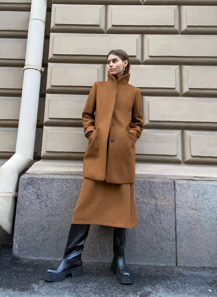 aritzia cocoon wool coat