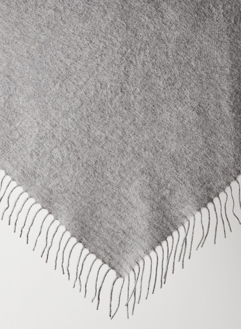 Wilfred THE CLASSIC WOOL SCARF