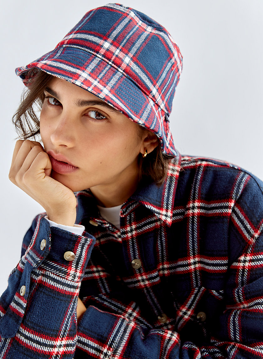 Tna HOWARD BUCKET HAT | Aritzia US