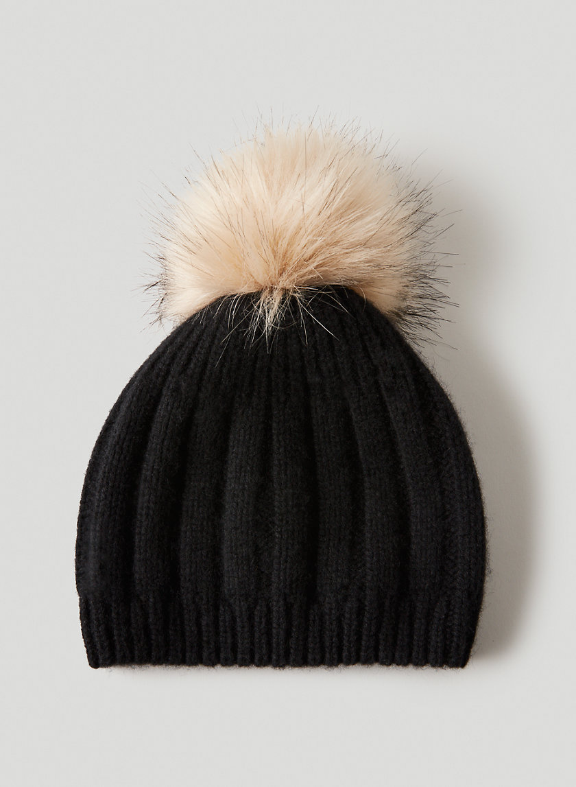 aritzia black beanie