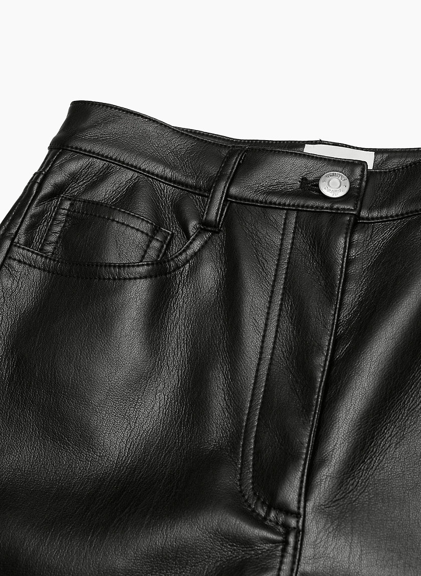 Styling Aritzia Melina Pants  Traditional leather pants, Melina pants,  Aritzia melina pant