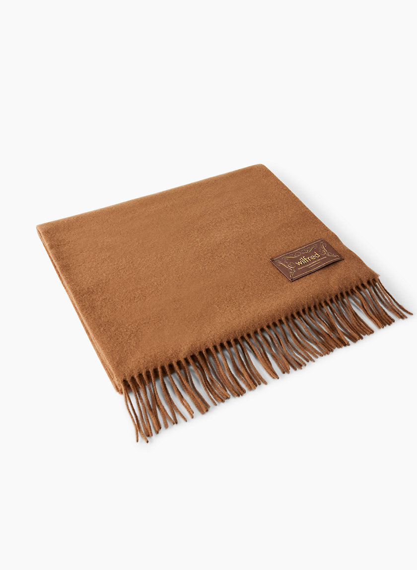 Wilfred THE CLASSIC SLIM SCARF | Aritzia CA