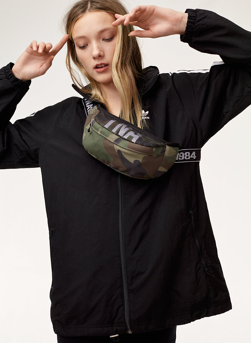 Tna SWIN WAIST PACK | Aritzia Tna SWIN WAIST PACK | Aritzia