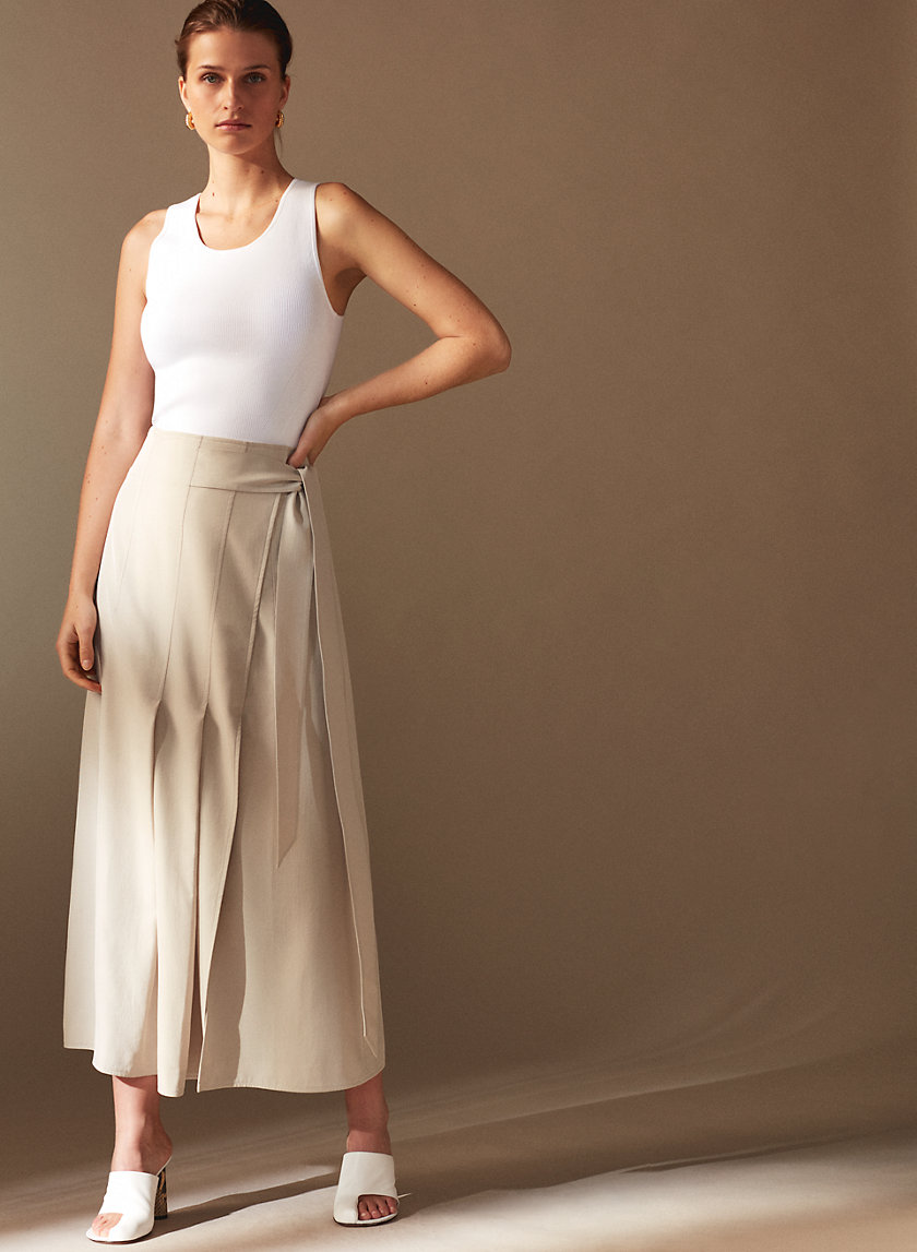 1-01 Babaton BENEBA SKIRT | Aritzia 1-01 Babaton BENEBA SKIRT | Aritzia