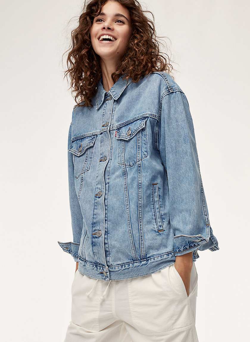 Levi's BAGGY TRUCKER | Aritzia Levi's BAGGY TRUCKER | Aritzia