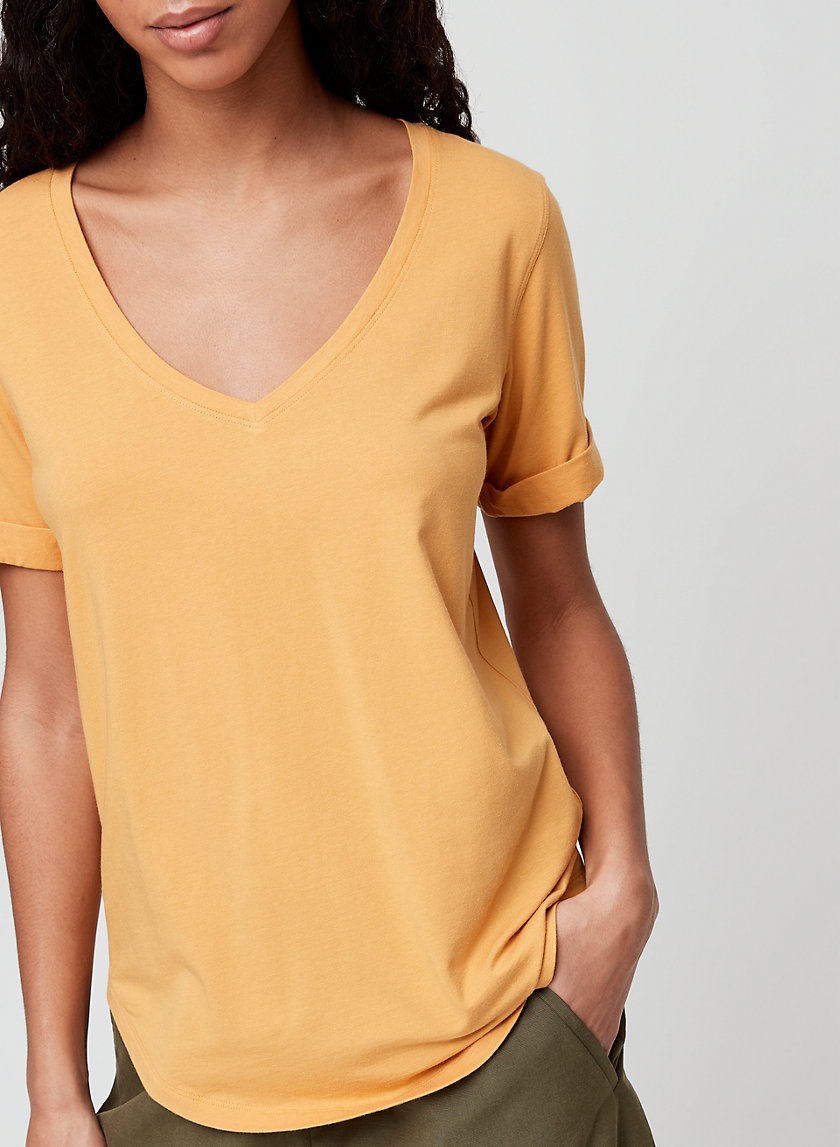 FOUNDATION V-NECK CUFF - Cuffed, V-neck t-shirt FOUNDATION V-NECK CUFF - Cuffed, V-neck t-shirt