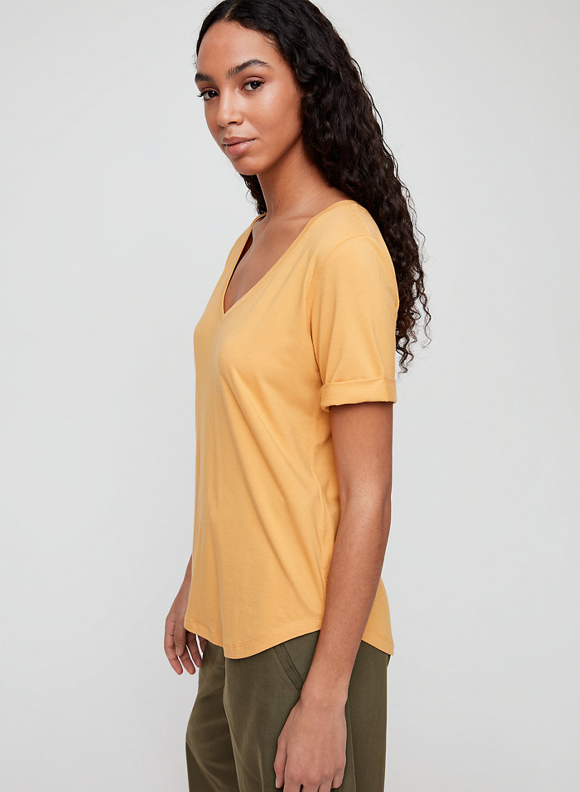 FOUNDATION V-NECK CUFF - Cuffed, V-neck t-shirt FOUNDATION V-NECK CUFF - Cuffed, V-neck t-shirt