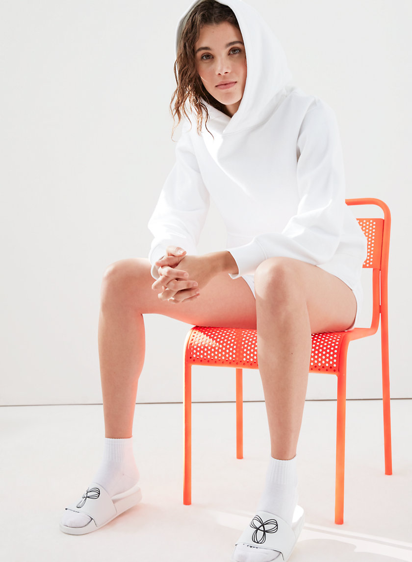 Tna THE PERFECT HOODIE | Aritzia Tna THE PERFECT HOODIE | Aritzia
