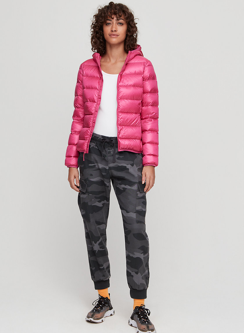 THE LITTLE PUFF - Packable, goose-down puffer jacket THE LITTLE PUFF - Packable, goose-down puffer jacket
