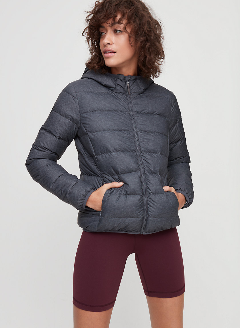 Tna THE LITTLE PUFF | Aritzia Tna THE LITTLE PUFF | Aritzia